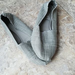 Slip-on sneakers